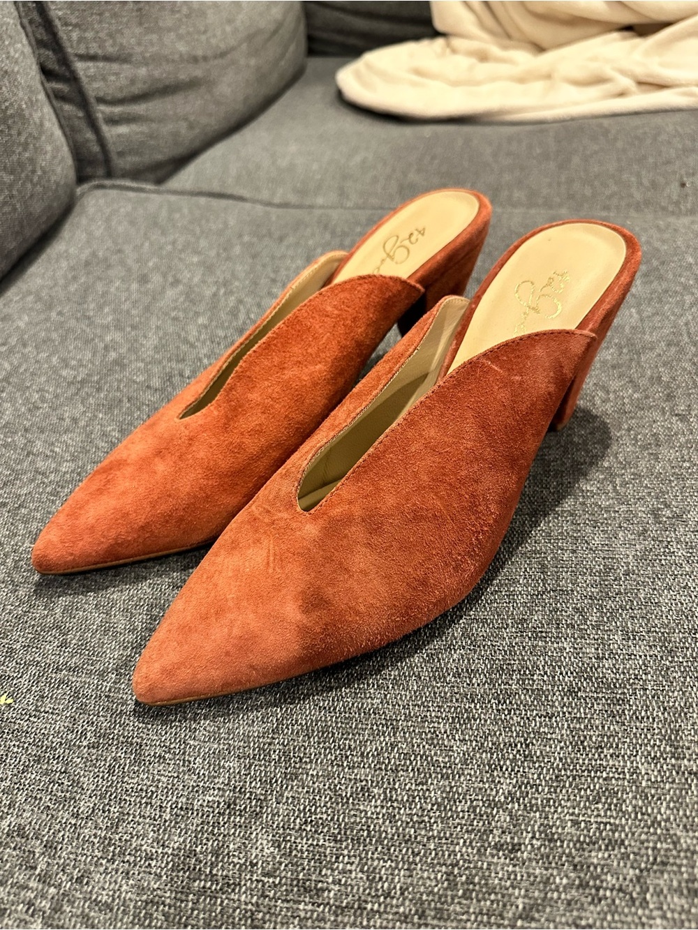 42 GOLD Rust Suede Pointed-Toe Mule Heels